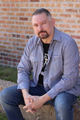 Portrait: Ethan Cross